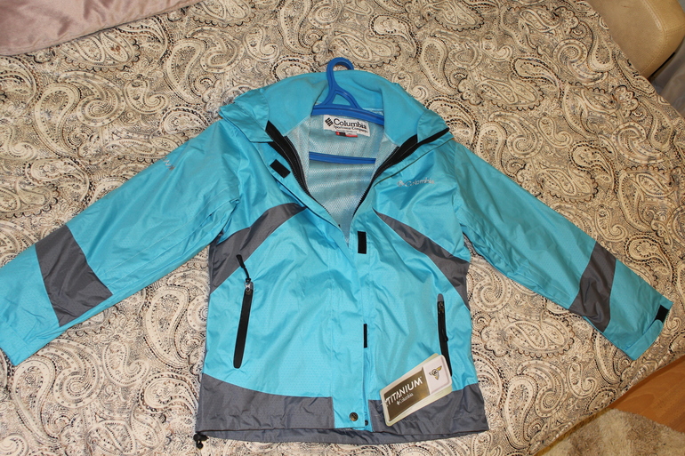 Новая куртка Columbia Titanium