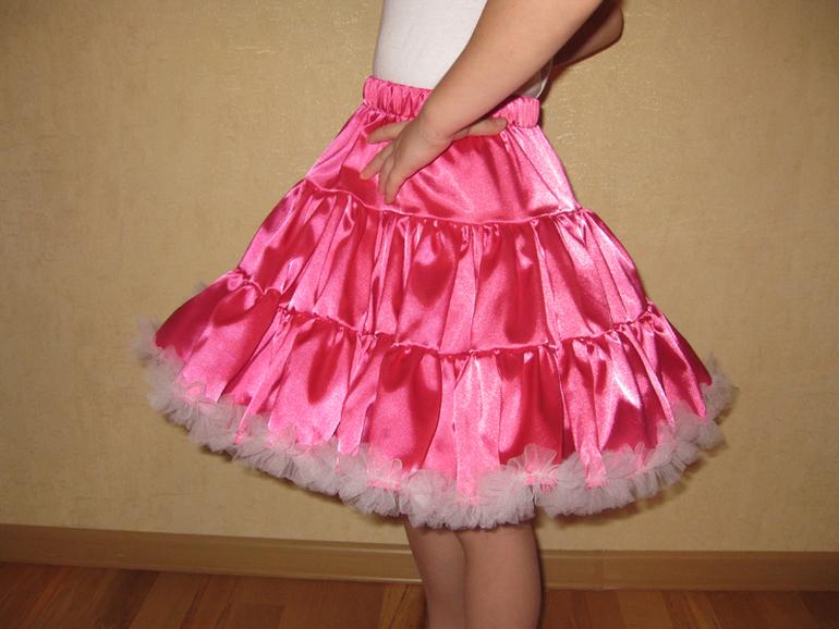 Юбочка цвета фуксия