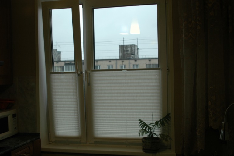 Рулонные шторы, жалюзи и плиссе шторы