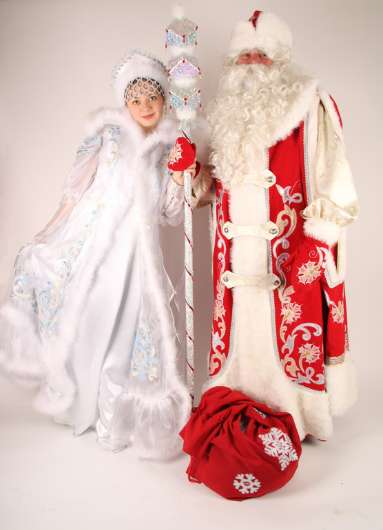 Красивый костюм деда мороза и снегурочки