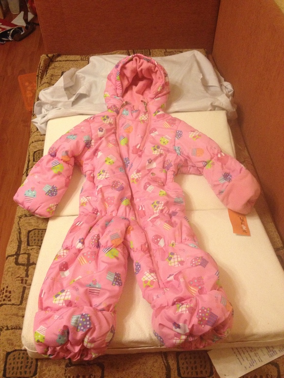 Продам валенки Куома, 24 размер, 2 пары. Демисезонные комбинезоны, 2 шт.