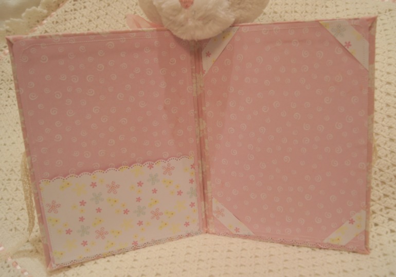 Папка для свидетельства о рождении.В наличии