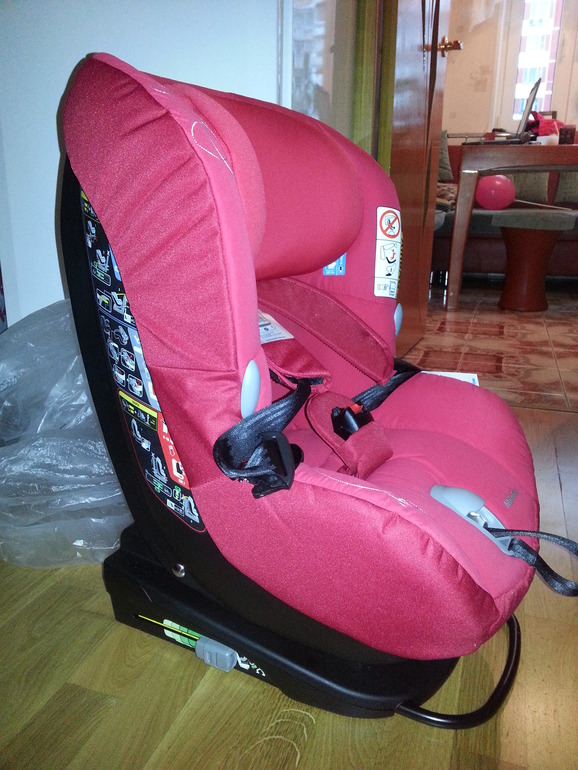 Автокресло Maxi cosi Milofix от рождения до 18 кг.