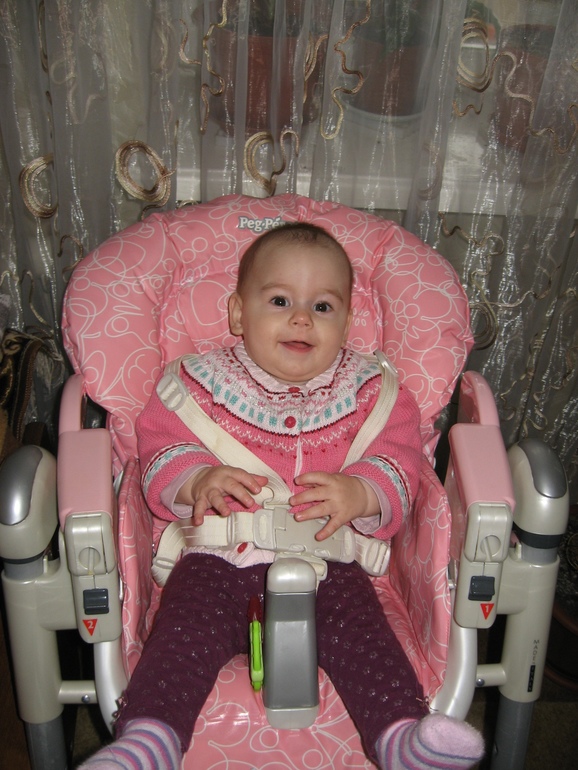 Нам сегодня пол годика!!!