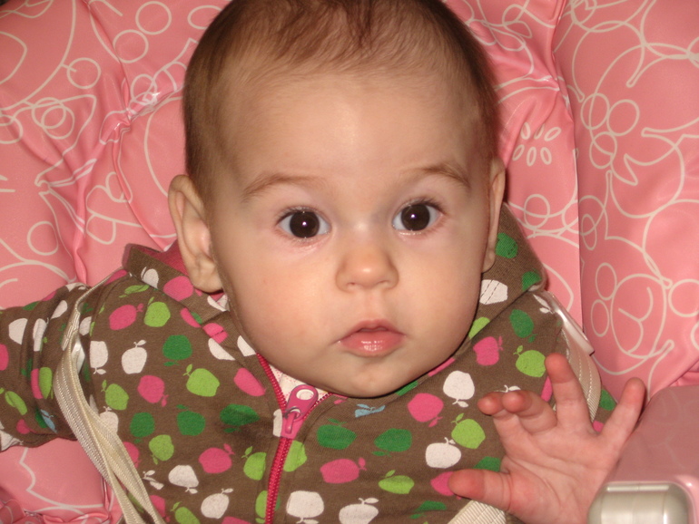 Нам сегодня пол годика!!!