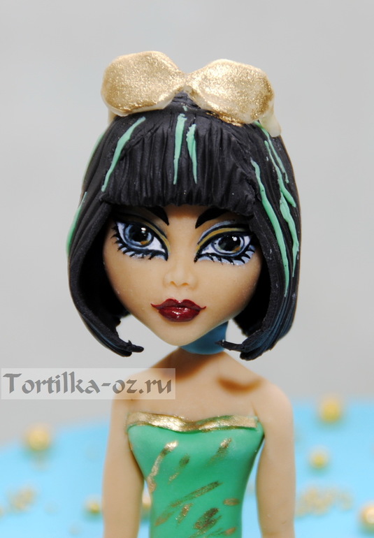 Торт Монст Хай, Клео Де Нил