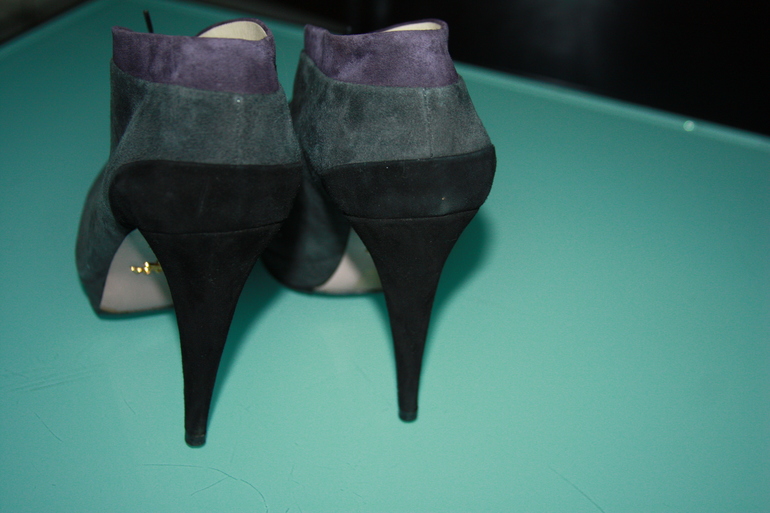 Ботильоны ***PRADA***. оригинал! 39 размер