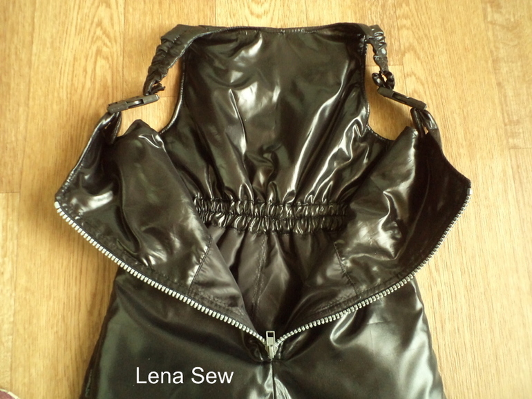 Полукомбинезон а-ля Монклер