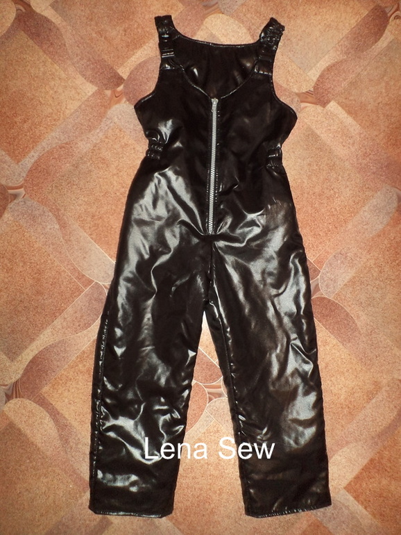 Полукомбинезон а-ля Монклер