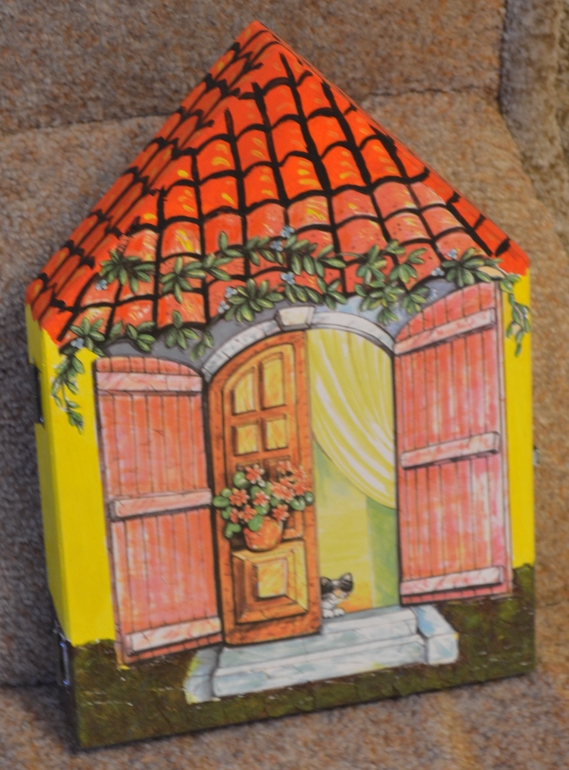 Ключницы... Вешалки...