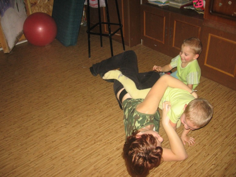 Сестрёнка на каникулах -