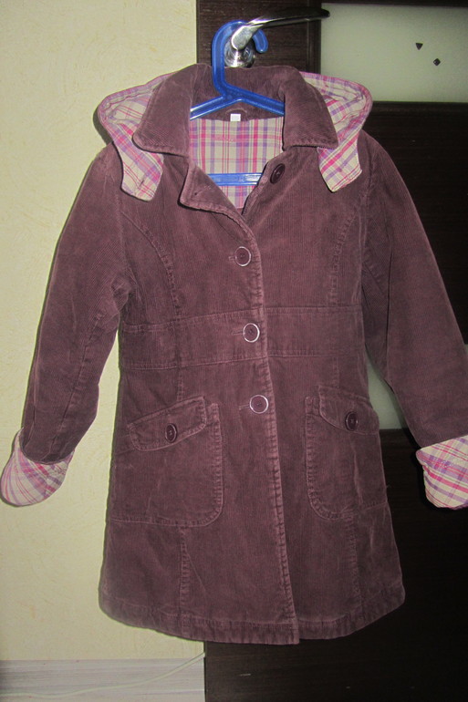 пальто д/д 6-8 лет, теплое, 700 руб. Почта за мой счет!!