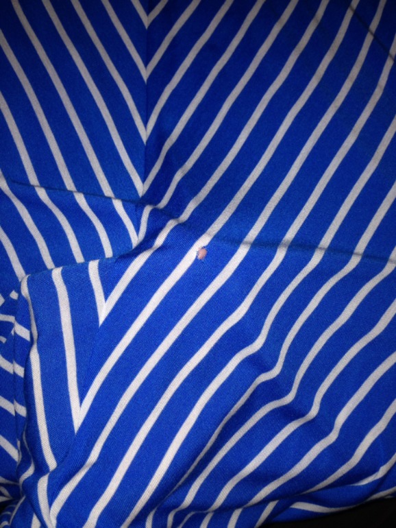 Как зашить дырку?