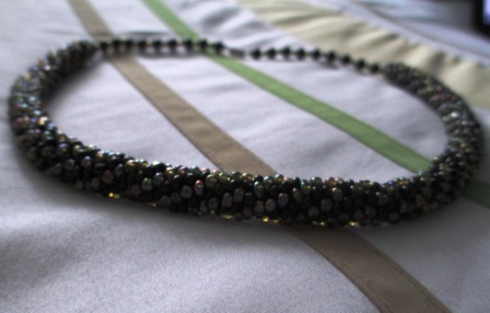 Моя первая работа: жгут из бисера