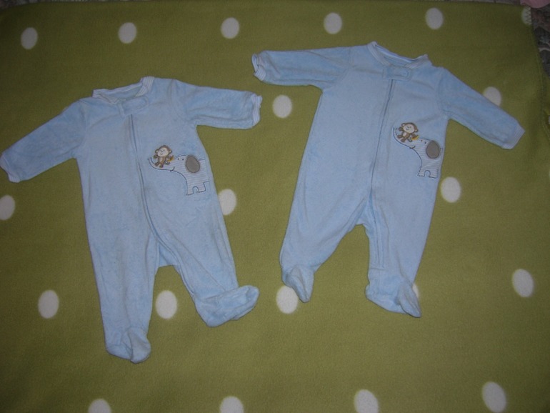 Продаю одежду для мальчиков-близнецов от 0 до 3 месяцев