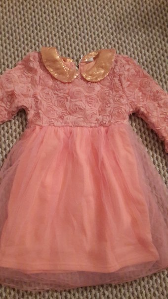 Нарядное платье р-р 120 -1490 руб