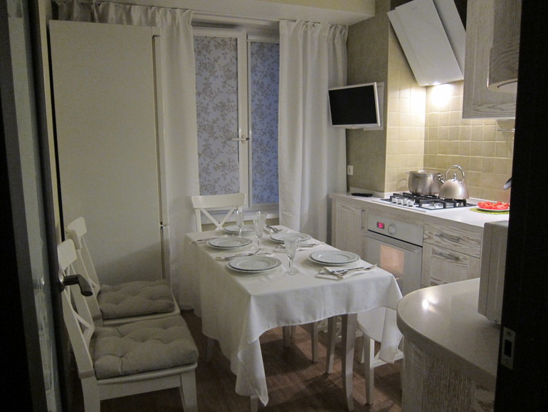 Снова приглашаю на кухню) Теперь доделанную. Осторожно, много фото!