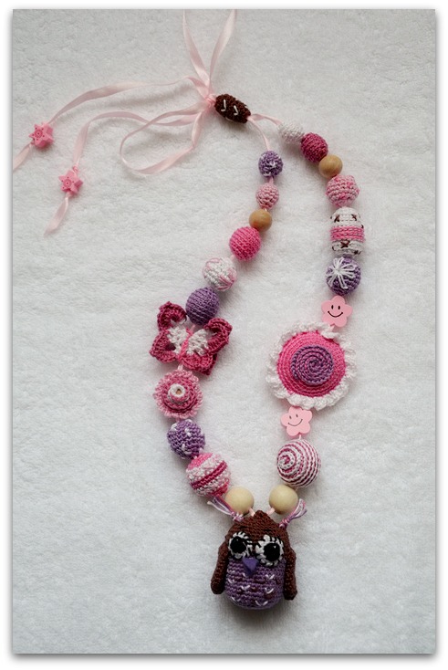 Немного бус.