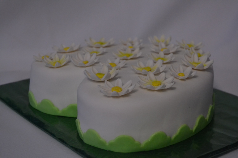 Сердце в ромашках