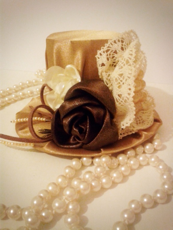 Шляпка-украшение