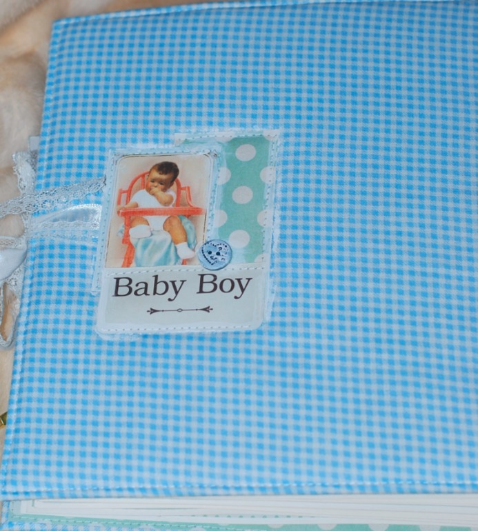 Большой и нежный альбом для мальчика на первый год.