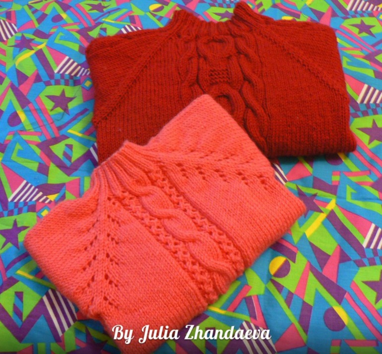 два свитерочка-для сына и дочки