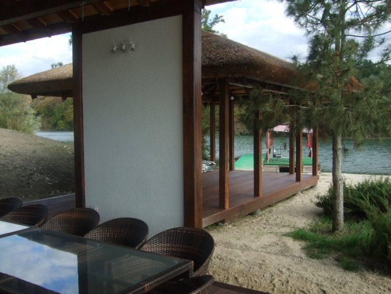 Ландшафтная беседка (бунгало)