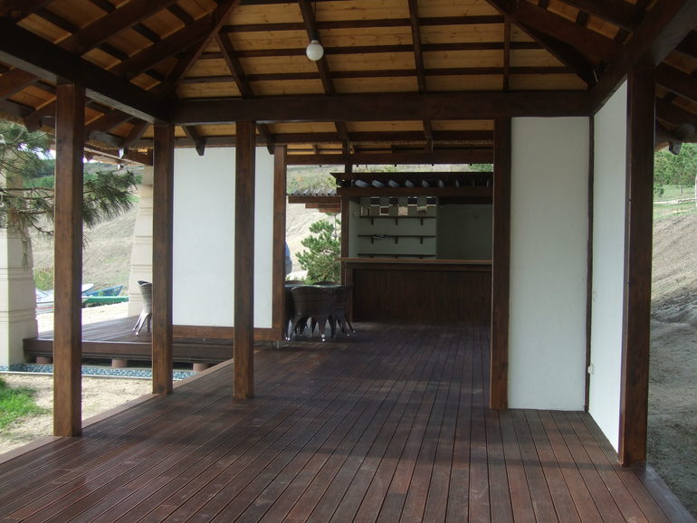 Ландшафтная беседка (бунгало)