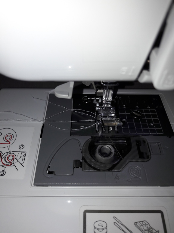 машинка зажевывает нитку. челнок jaguar 281; 444; 415 металл-пластик. машинка зажевывает нитку. швейная машинка зажевывает нижнюю нить. машинка зажевывает нитку.