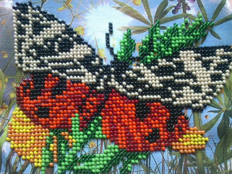 Бабочка бисером.