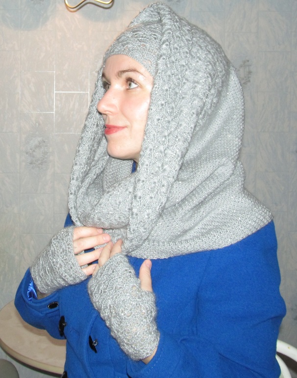 Серебристый снуд с... национальным колоритом?!