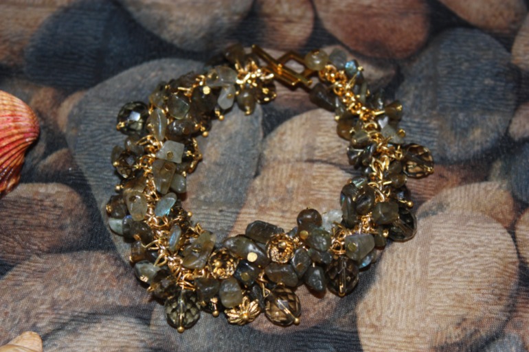 Браслеты из кожи с натуральными камнями. Новая коллекция!!! СКИДКИ!!!!!!