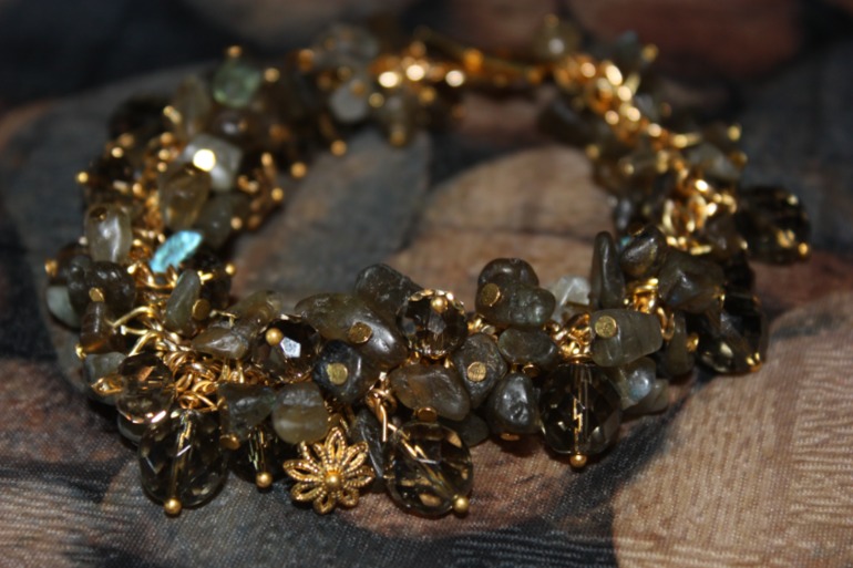 Браслеты из кожи с натуральными камнями. Новая коллекция!!! СКИДКИ!!!!!!