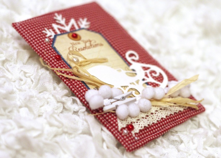 я вернулась. с новогодней открыткой.