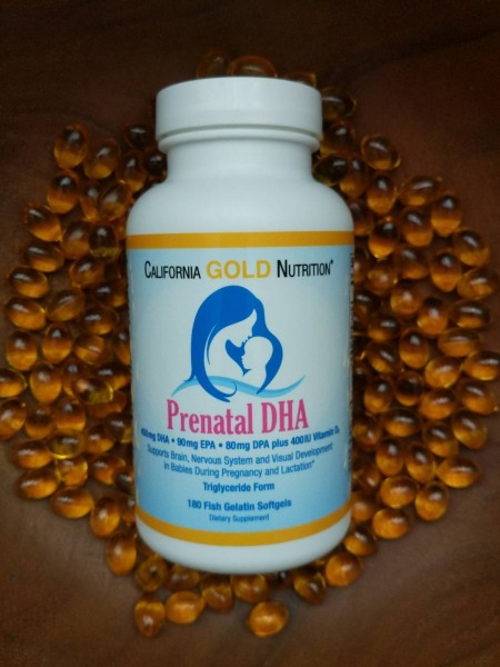 Экко омега 3 триместр. Витамины для беременных с омегой 3. Омега 3 норма мг для беременных. Omega для беременных. Омега-3 омега для беременных.