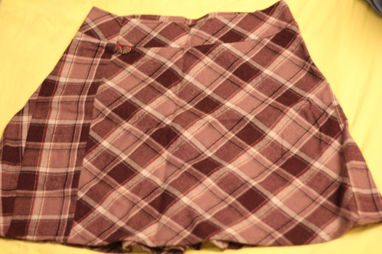 Продам Женская одежда на 42-44-46 по 500 руб.