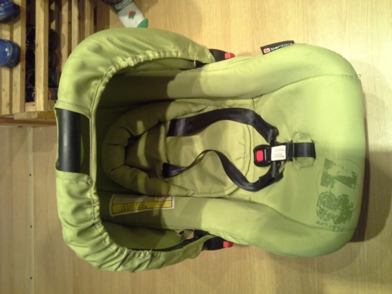 Продам автокресло категории 0+