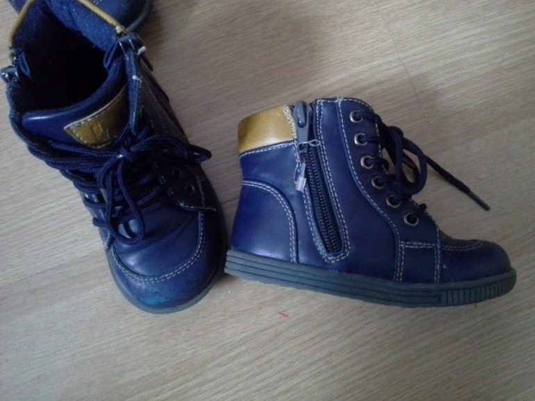 Продам ботинки осенние б/у.