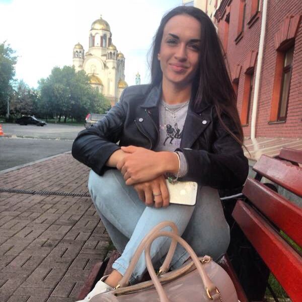 а мне сколько дадите?)) фото есть только с айфона)