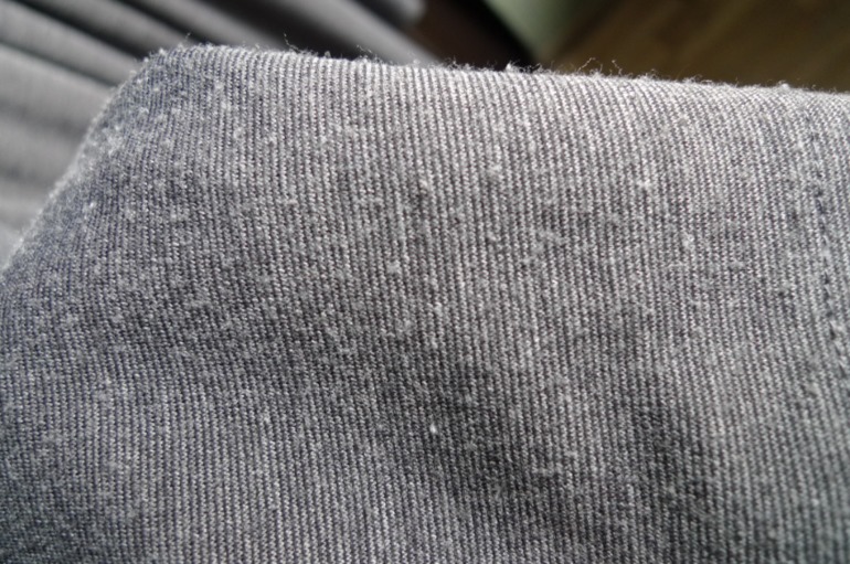 Платье для беременных и кормящих мам зеленое и серое