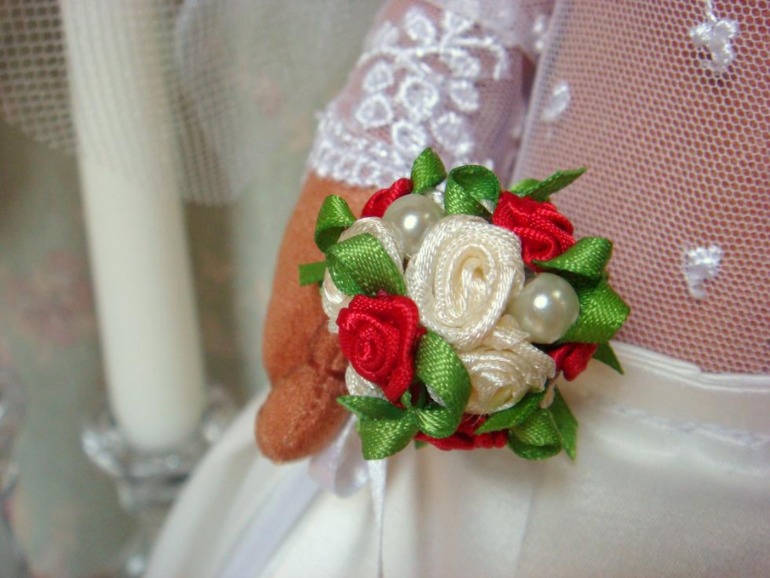 Львиная семья. А эта свадьба, свадьба...