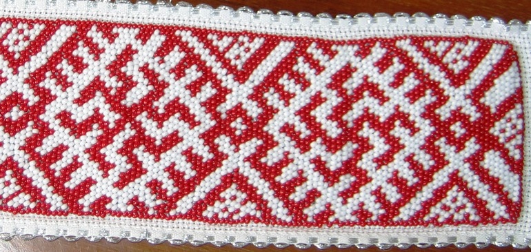 Амулет из бисера