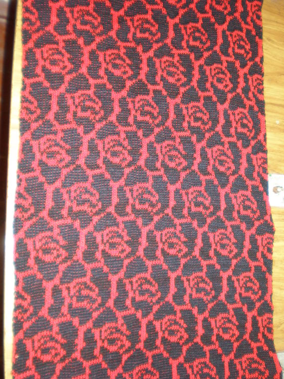 Комплект "Розы" .Юбка и два снуда.