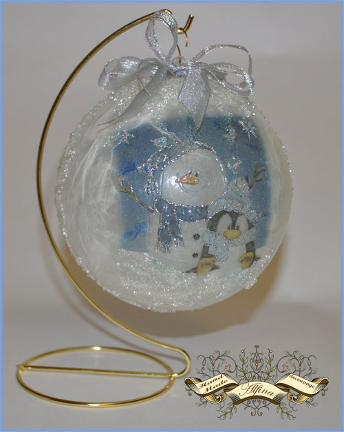 Большие интерьерные новогодние шары.