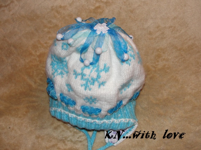 Снежинки. Шапуля для дочи)