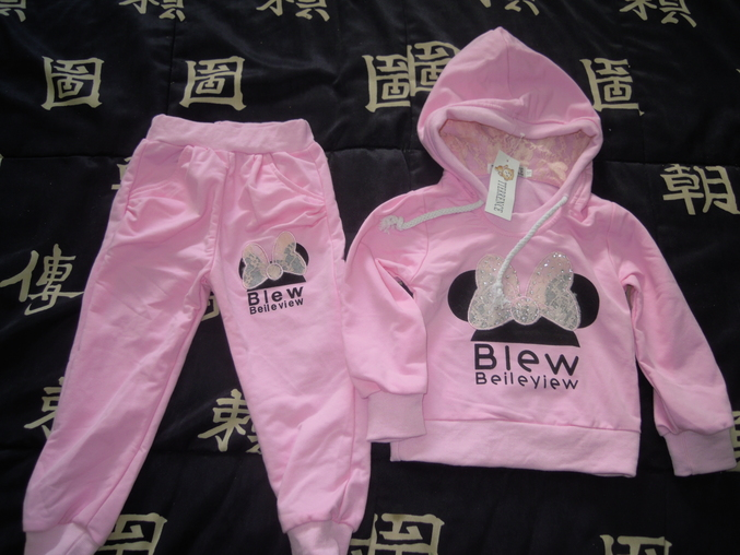 Наш хвастик )  Извиняюсь за качество. Фотала на телефон, модель моя вертлявая нереально )))