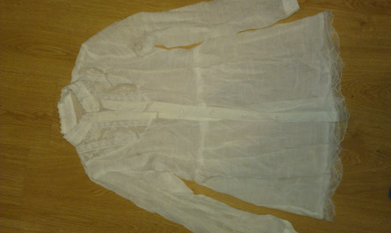 Длинная летняя рубашка с кружевами, размер 42.