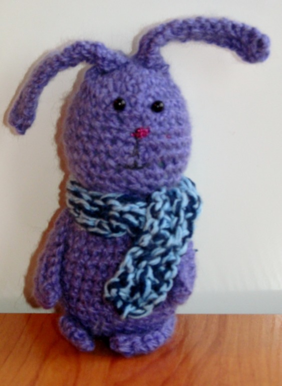 Вот такие милые игрушки вяжет моя 12 -ти летняя дочка!!!