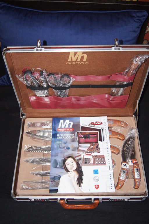 Набор ножей в кейсе Millerhaus