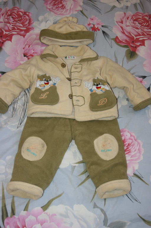 Отдам теплый костюм на 1-2 года